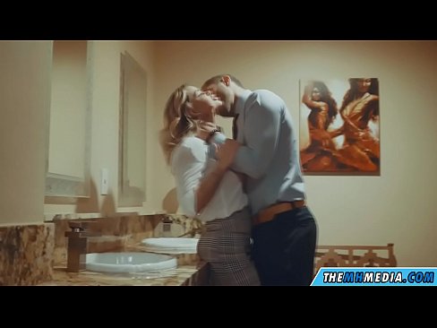 ❤️ Döşlü sarışın sizi ictimai tualetdə aldatdıqda ❤️ Porn video pornoda az.bladesoul.top ️❤